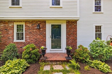 35 Williamsburg Ln, Scituate, MA 02066 - photo 2