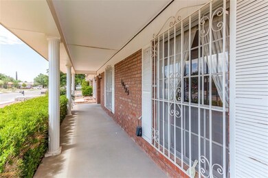 10725 Alta Loma Dr, El Paso, TX 79935 - photo 4