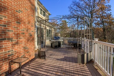 10 Lois Ln, Lynn, MA 01905 - photo 3