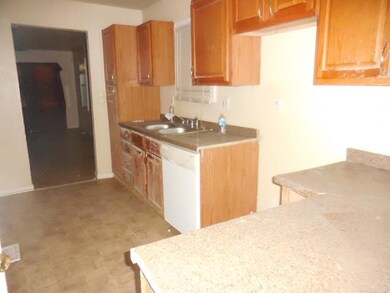 3008 E 69th St, Kansas City, MO 64132 - photo 4