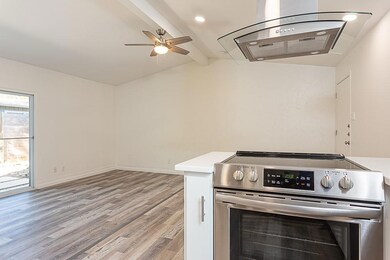 1119 Mariposa Dr unit B, Austin, TX 78704 - photo 6