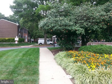 8742 Tamar Dr, Columbia, MD 21045 - photo 3