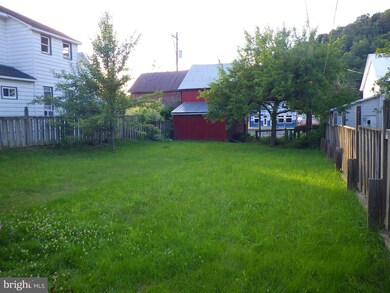 8 E Railroad St, Mc Clure, PA 17841 - photo 3