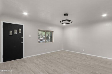 7717 Matamoros Dr, El Paso, TX 79915 - photo 5