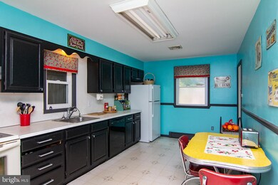 1306 Guadelupe Dr, Westminster, MD 21157 - photo 7