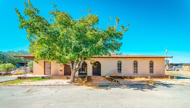 12208 Mankato Rd, Clint, TX 79836 - photo 7