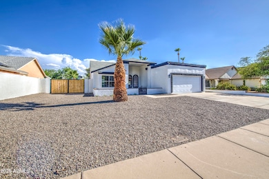 1457 E Utopia Rd, Phoenix, AZ 85024 - photo 2