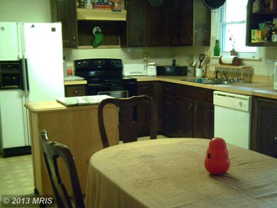 719 Myrth Ave, Essex, MD 21221 - photo 6