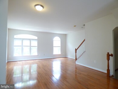 13965 Greendale Dr, Woodbridge, VA 22191 - photo 6