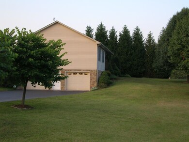 Side View w/2 Car Garage