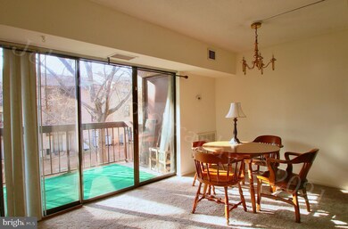 2236 Castle Rock Square unit 11C, Reston, VA 20191 - photo 2