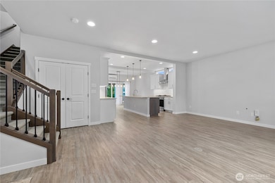 529 Ball St unit A & B, Sedro Woolley, WA 98284 - photo 6