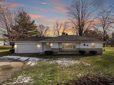 310 N West St, Milford, IN 46542 - photo 2