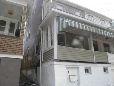 244 W Ridge St, Coaldale, PA 18218 - photo 2