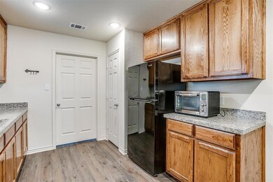 101 Olive St, Cleburne, TX 76031 - photo 5