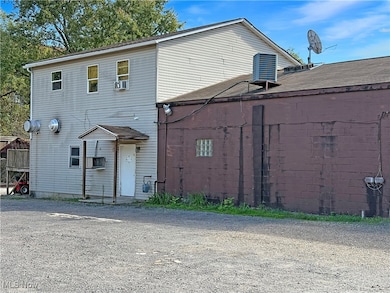 202 N Chester St, New Cumberland, WV 26047 - photo 7