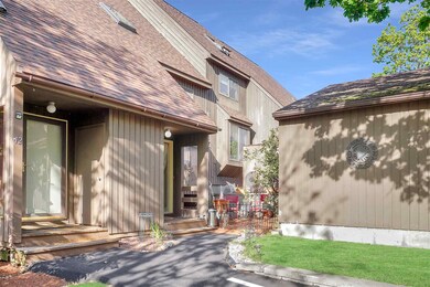 14 Silverton Dr unit U96, Nashua, NH 03062 - photo 3