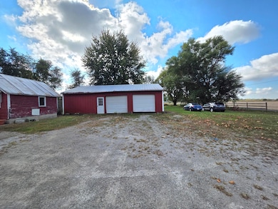 1575 Bowling Green Rd E, Bradner, OH 43406 - photo 3