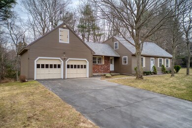 77 Wild Rose Dr, Andover, MA 01810 - photo 3
