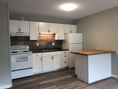 21 Wells St unit 410, Saratoga Springs, NY 12866 - photo 2