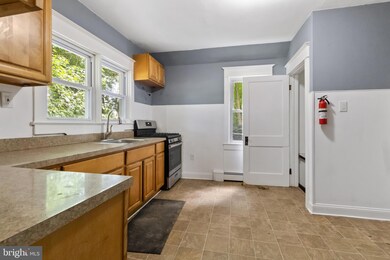 20 4th Ave, Penns Grove, NJ 08069 - photo 2