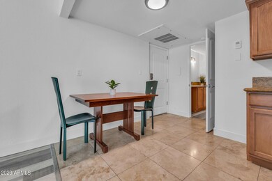 9-web-or-mls-3807 N 30th St-9