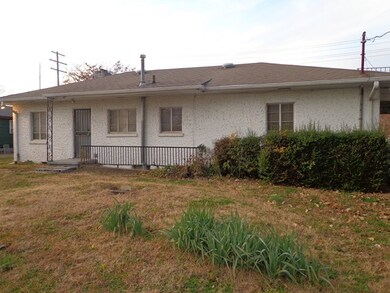 616 E Reeder St, Florence, AL 35630 - photo 2