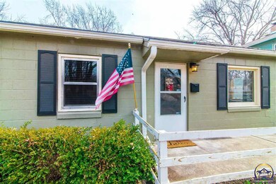 1510 SW Collins Ave, Topeka, KS 66604 - photo 2