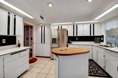 Spacious Kitchen