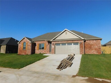 421 Captain Hopkins St, Prairie Grove, AR 72753 - photo 2