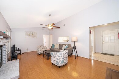 7913 Goldleaf St, Orlando, FL 32835 - photo 3