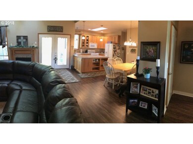 740 Gray Pine St, Lyons, OR 97358 - photo 6