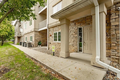 2901 Grand Ave unit 103, Des Moines, IA 50312 - photo 3