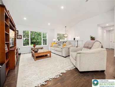 317 Fairview Ave, Wind Gap, PA 18091 - photo 5