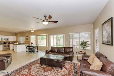 1002 N Maple Ct, Chandler, AZ 85226 - photo 5