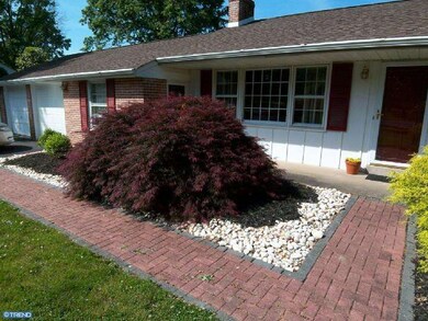 907 Diamond St, Sellersville, PA 18960 - photo 3