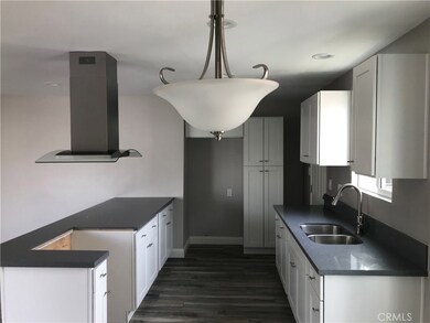 724 W 137th St, Compton, CA 90222 - photo 7