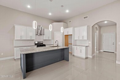 12013 Silent Place Ct, Socorro, TX 79927 - photo 4