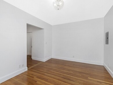 40 Linnaean St unit 7, Cambridge, MA 02138 - photo 3