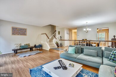 7713 Gromwell Ct, Springfield, VA 22152 - photo 6