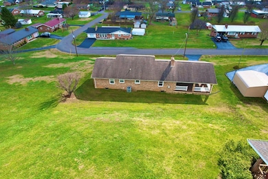 817 Midnight Dr, Chilhowie, VA 24319 - photo 4