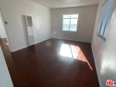 550 E 97th St, Inglewood, CA 90301 - photo 2