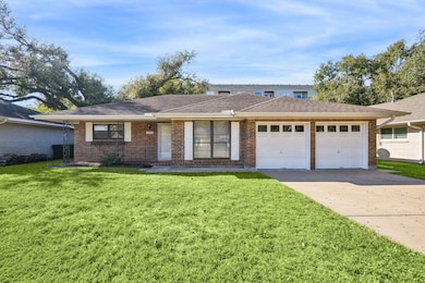 1807 Locksford St, Houston, TX 77008 - photo 2