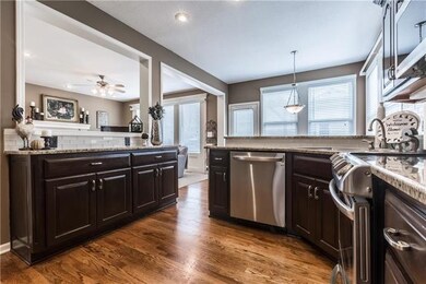 Eat in kitchen with newer stainless appliances,bea