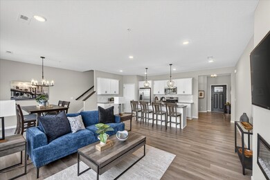 19-19974 Hunter's Ridge-19.jpg