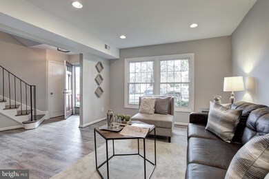 8433 Penshurst Dr unit 599, Springfield, VA 22152 - photo 6