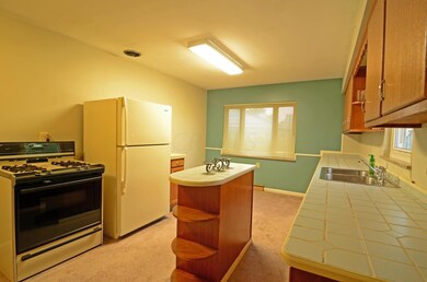 102 S Sylvan Ave, Columbus, OH 43204 - photo 4