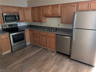 1733 Robindale St unit DN, Wickliffe, OH 44092 - photo 6