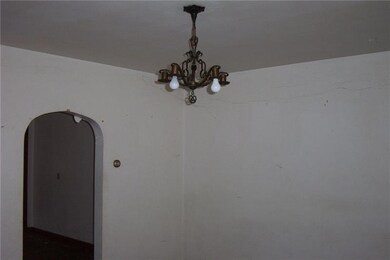 A dining room