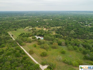 341 Lovejoy Ln, San Marcos, TX 78666 - photo 4